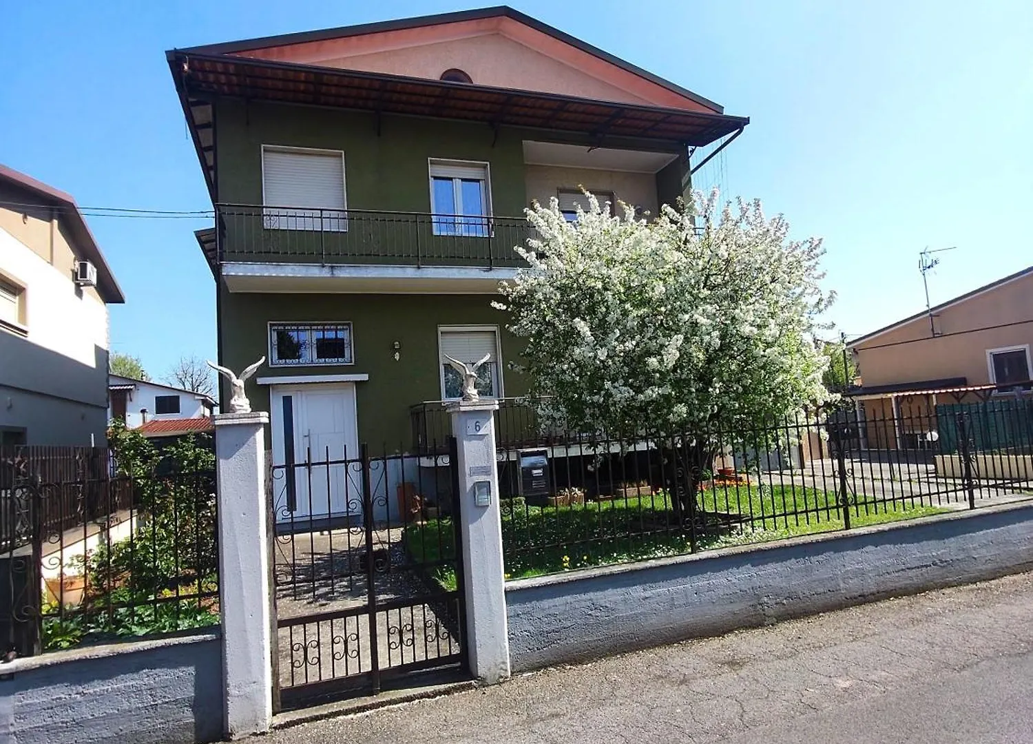 Le Aquile Apartment Ghedi Italy